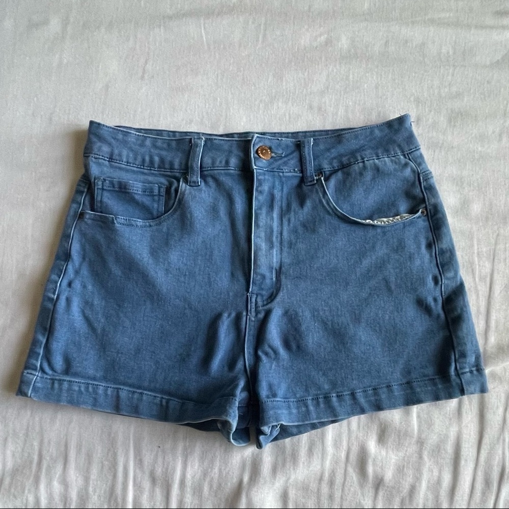 BLUE DENIM SHORTS